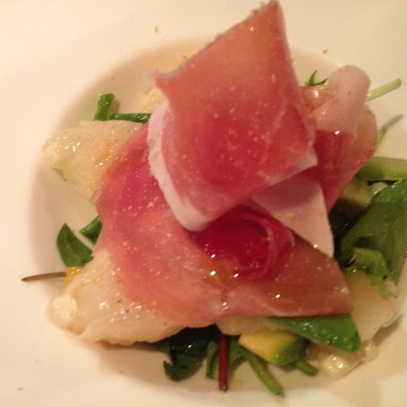 桃と生ハム、夏野菜サラダ(プチコニシ)