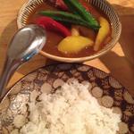 揚げ夏野菜とチキンスープカレー
