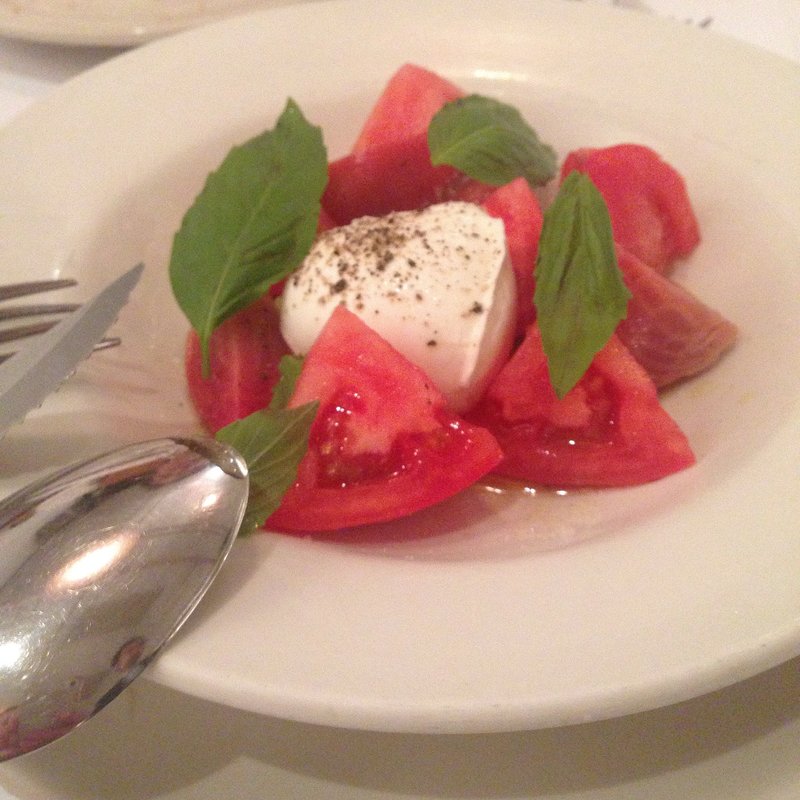 カプレーゼ(Basta Pasta)