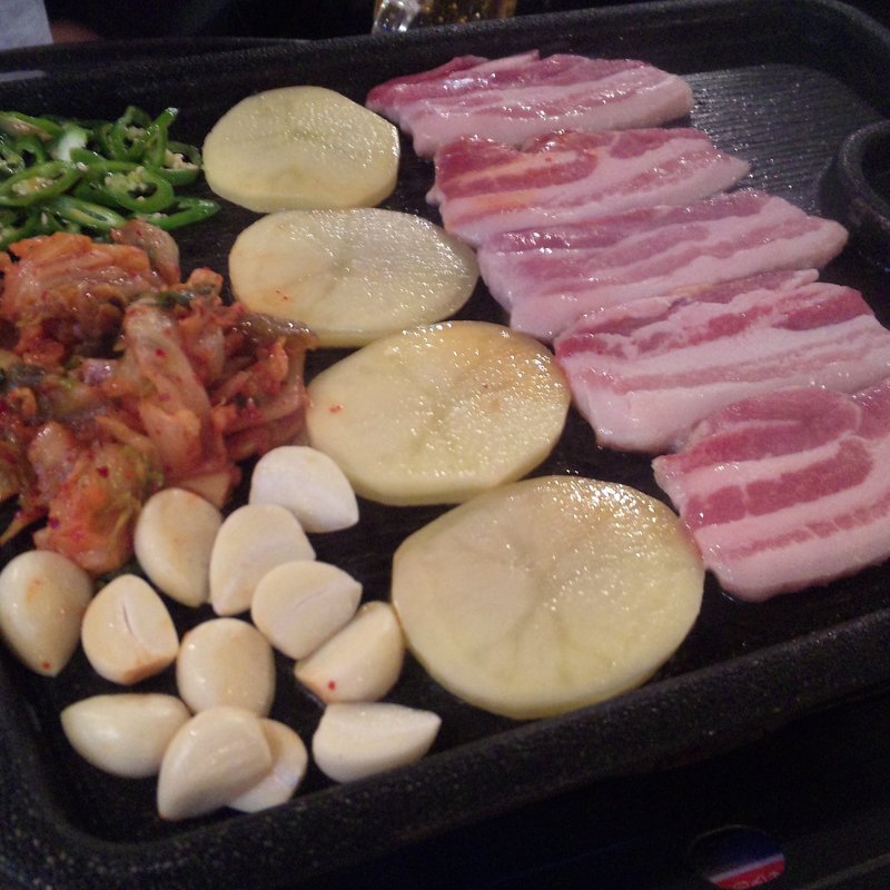 サムギョプサル(赤豚屋 （チョッテジヤ）)