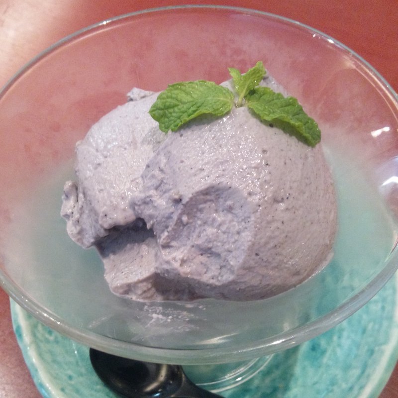 黒ごまプリン(想吃担担面 エスカ店)