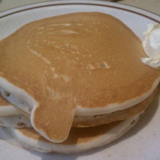 バターミルク・パンケーキ(Ken's House of Pancakes)