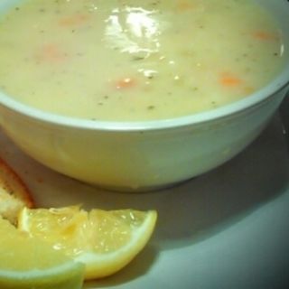 レモン・チキン・ヌードル・スープ(Troy Mediterranean cuisine)