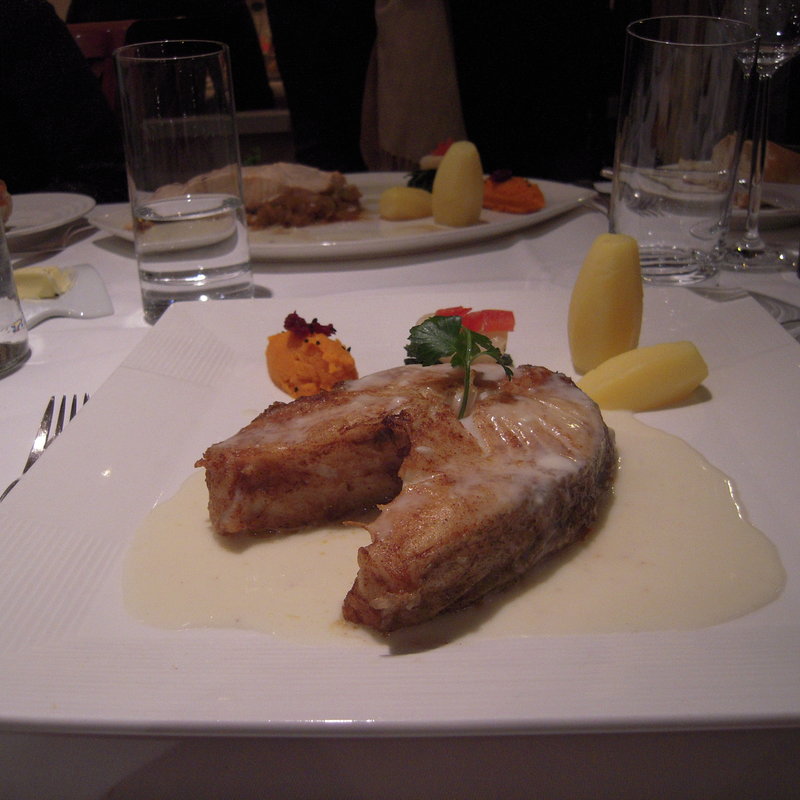 サーモンのステーキ(La Buissonniere)