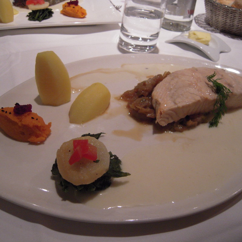 マグロのステーキ(La Buissonniere)