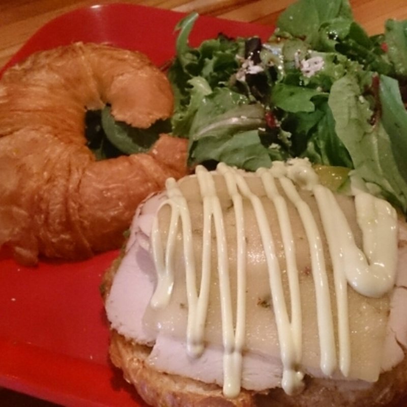 スモークターキーサンド
