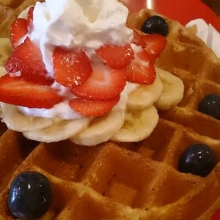 House made waffle(HiBlend Health Bar & Café)