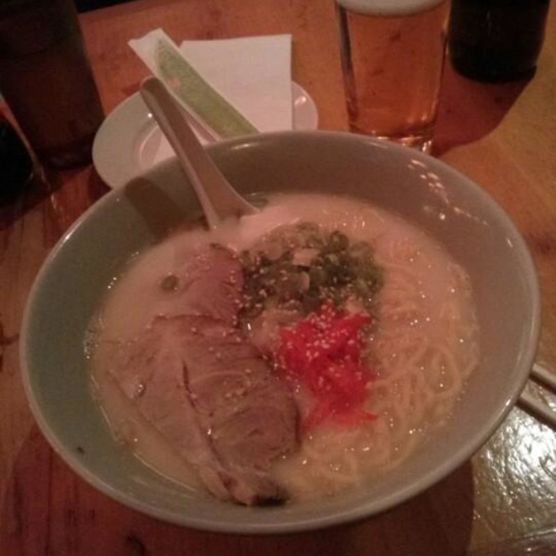 とんこつラーメン(VILLAGE YOKOCHO)