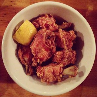 から揚げ(VILLAGE YOKOCHO)
