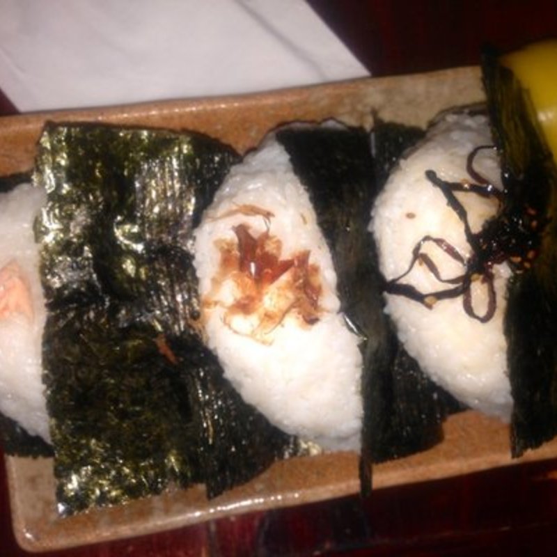 おにぎり(VILLAGE YOKOCHO)