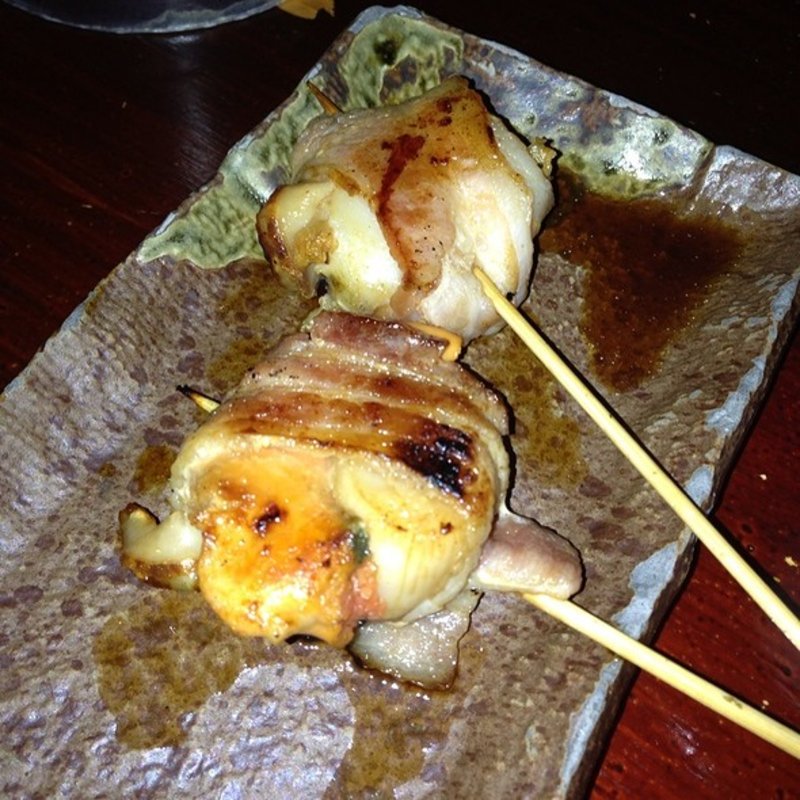 ホタテベーコン巻(VILLAGE YOKOCHO)