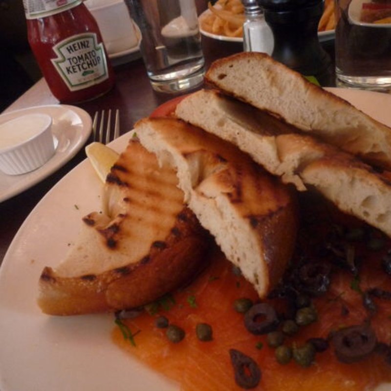 Salmon bagle(Cafe cluny )