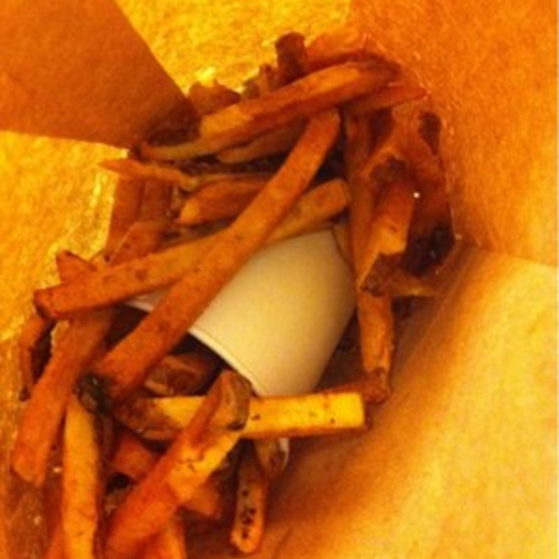 Fries(FIVE GUYS FAMOUS BURGERS & FRIES)