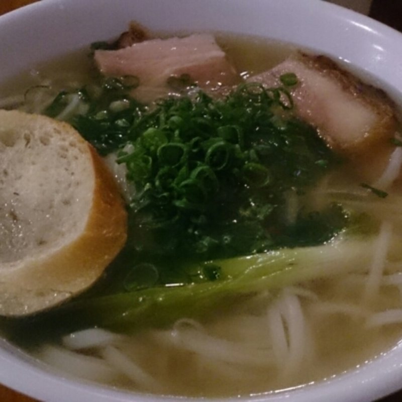 P&L　フォー(The Pig and the Lady)