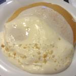 Pancakes with Macadamia nuts sauce
