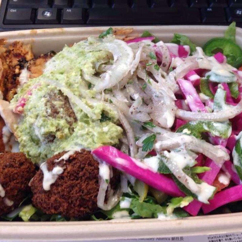 チキンシュワルマとババ弁当(NAYA EXPRESS)