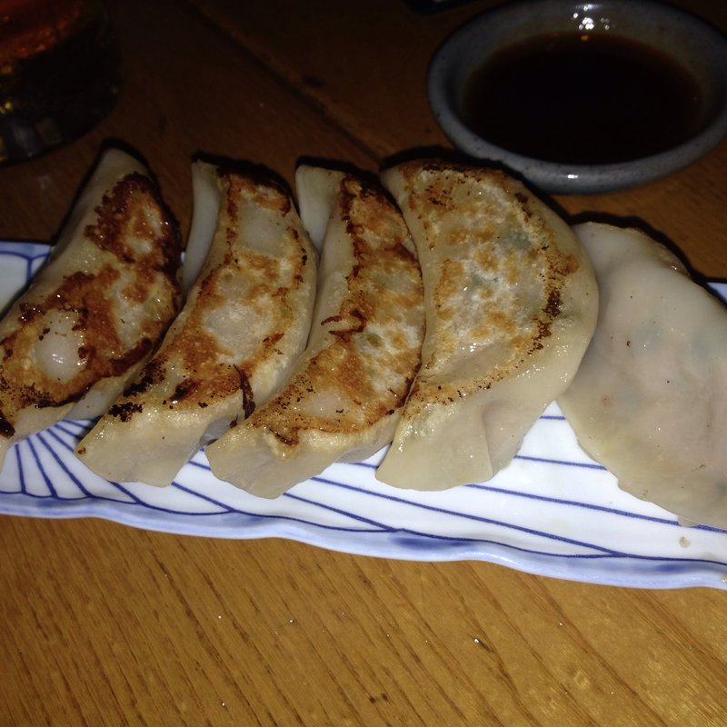 餃子(Saburi Restaurant)