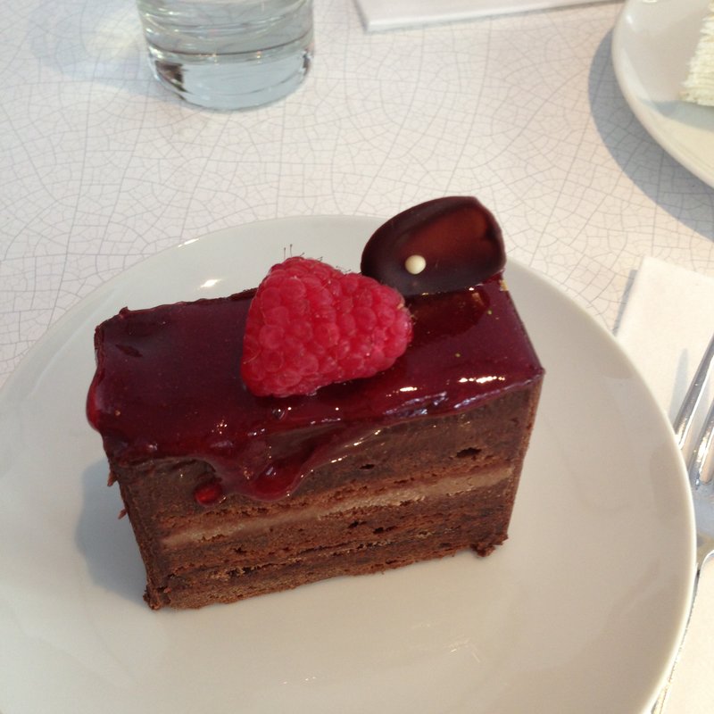 ラズベリーチョコレート(Lady M Cake Boutique)