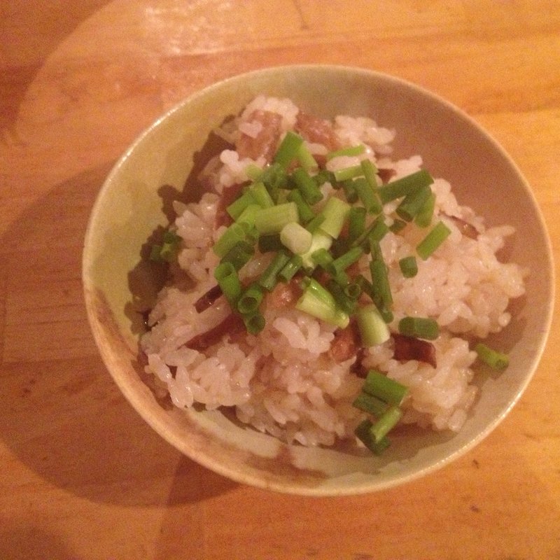 松茸ご飯(オーツキ食堂)