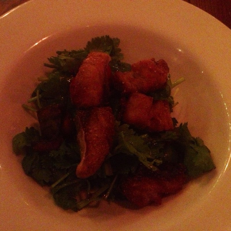 鯖のカレー竜田揚げとパクチーのサラダ(BIANCARA)