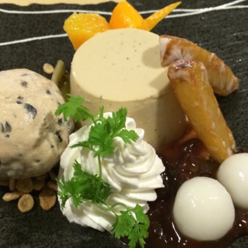 ほうじ茶プリンの和パフェ(梅田 阪急三番街 リバーカフェ （RIVER CAFE）)