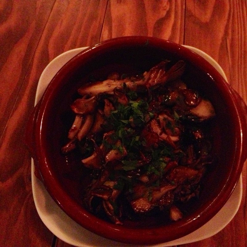 キノコと木の子と茸のアヒージョ(BIANCARA)