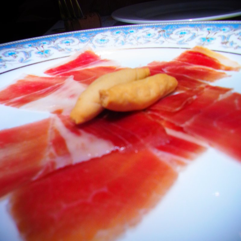 生ハム ハモンセラーノの盛り合わせ(スペインバル　ミ・カーサ)