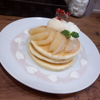 桃のパンケーキ(パンケーキカフェ mog　難波店)