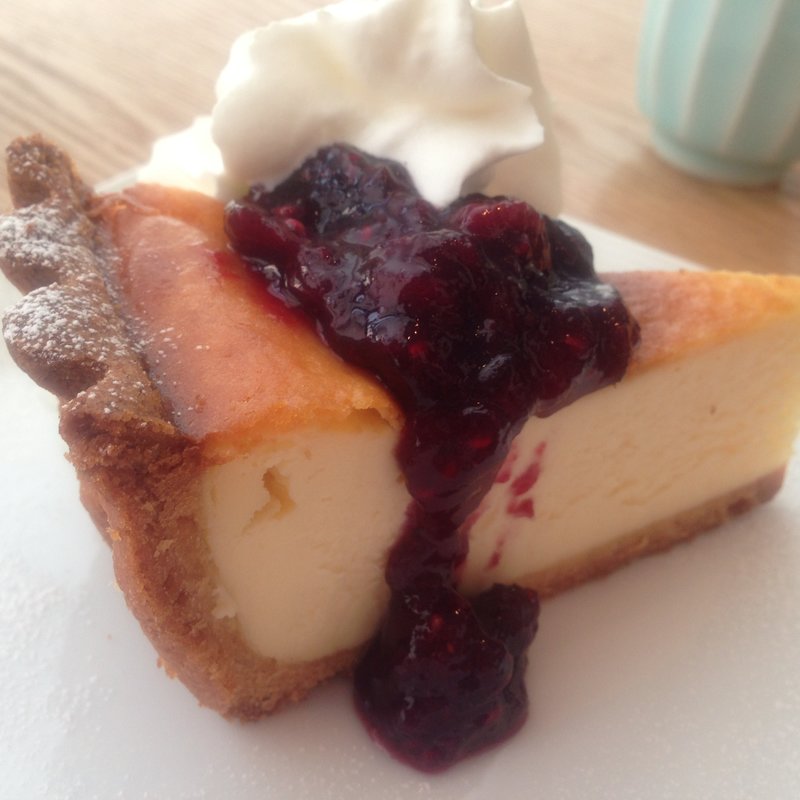 チーズケーキ(茶寮 伊勢藤次郎)