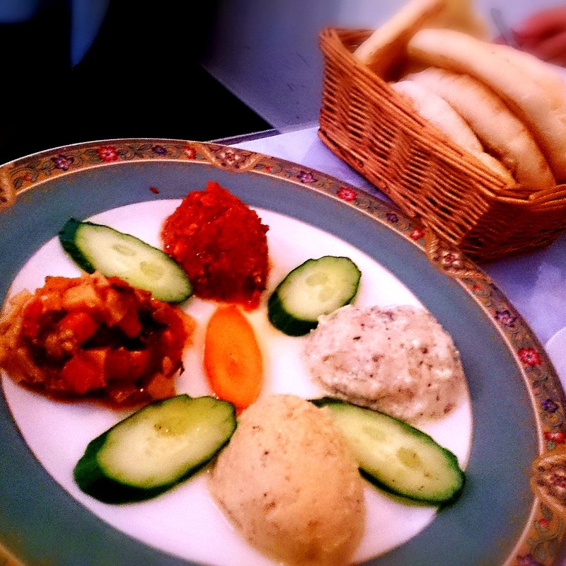 前菜4種盛(トルコアズ (Turkuaz))