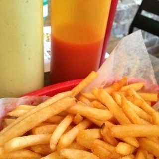 Crispy fries(NEW YORK PAO DE QUEIJO)