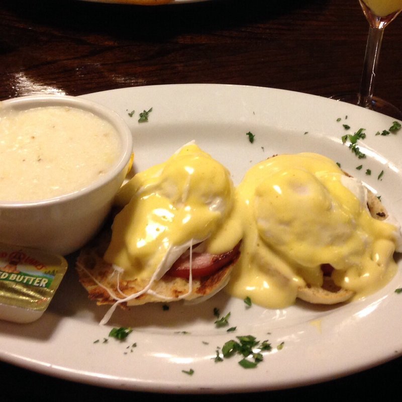 Egg Benedict (Toast)