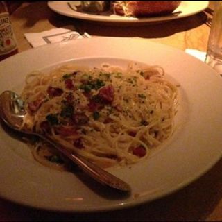 カルボナーラ(チーズケーキファクトリー ワイキキ店)