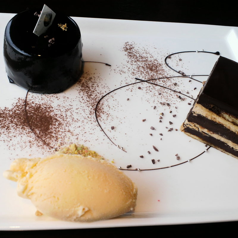 ケーキセット(ル・キャトリエム 運河通り店)