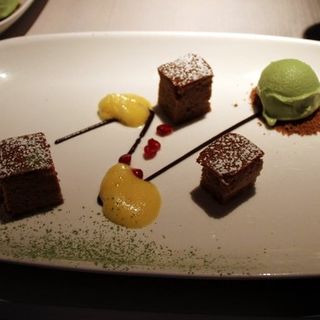 Chestnut cake with green tea ice cream and passion fruit sorbet(Morimoto)