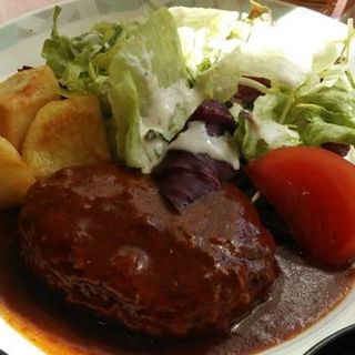 ハンバーグ定食(伊香保国際カンツリークラブ )