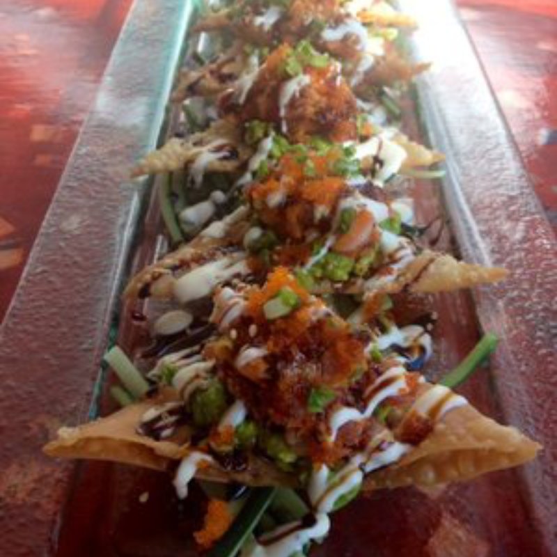 Seafood Nachos(Lou's Sushi)