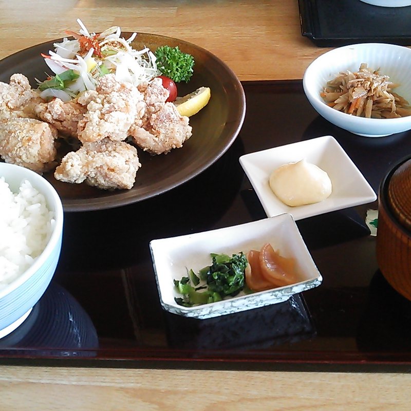 若鶏の唐揚げ定食(お食事処 一心 )