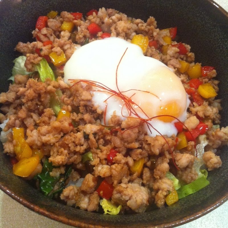 アジアンごはん(極楽らーめん(Goku Raku Ramen)　ミッドバレー店)