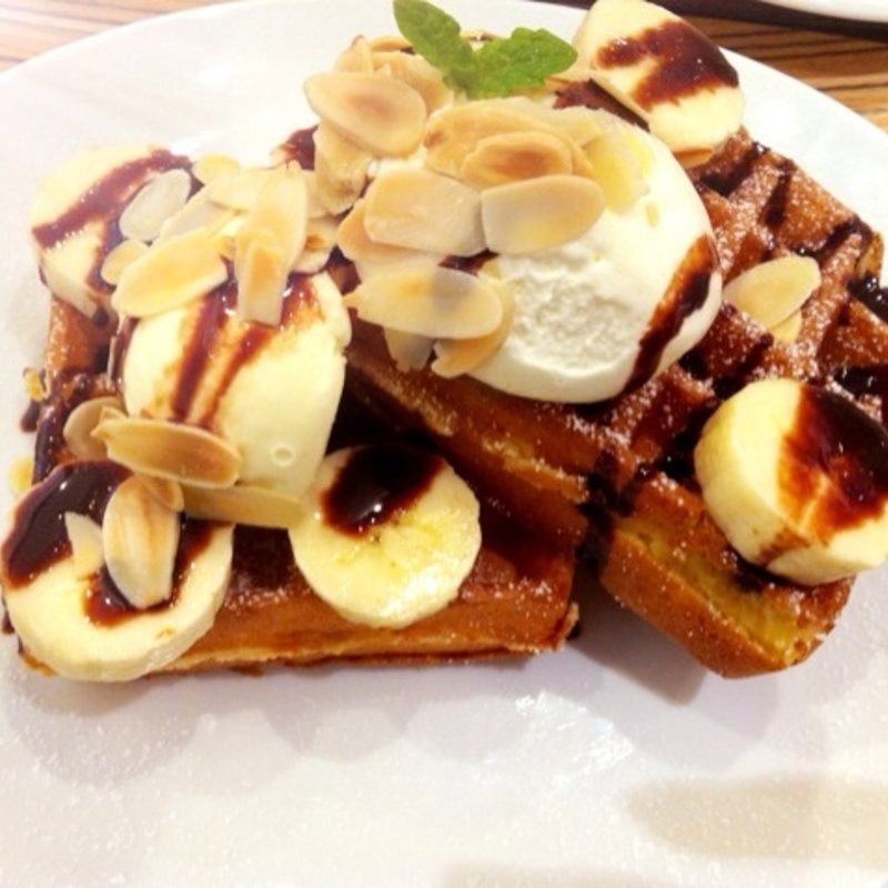 チョコバナナワッフル(マザーリーフ・ティースタイル 阪急西宮ガーデンズ店)
