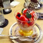 ミニパフェ(カフェラ 大丸神戸店 （CAFFERA）)