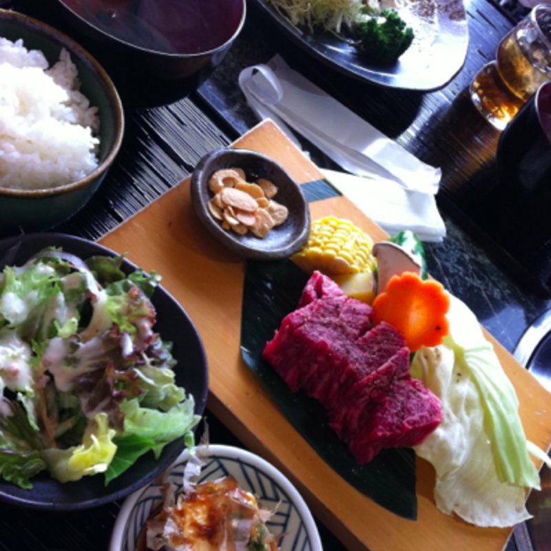 焼き肉定食(タビルカ)