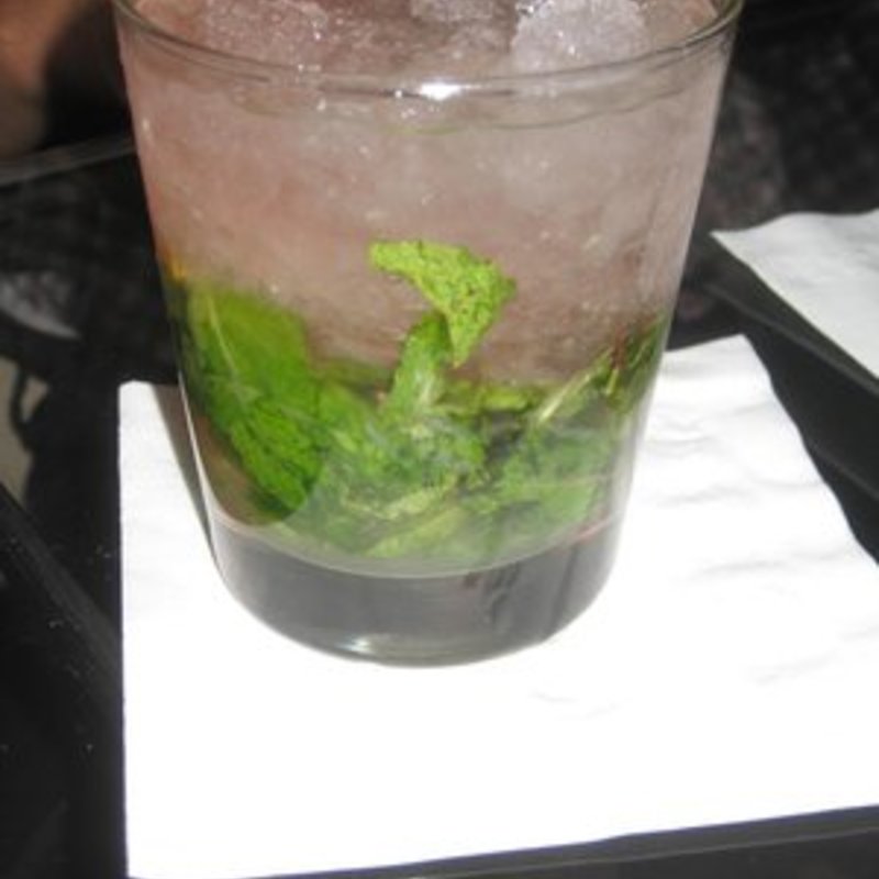 GUAVA SHISO-JITO  SMIRNOFF CITRUS, GUAVA NECTAR, MINT, LIME(Morimoto)