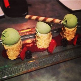 Tempura Cheesecake with Green Tea Ice Cream(Kru Restaurant)