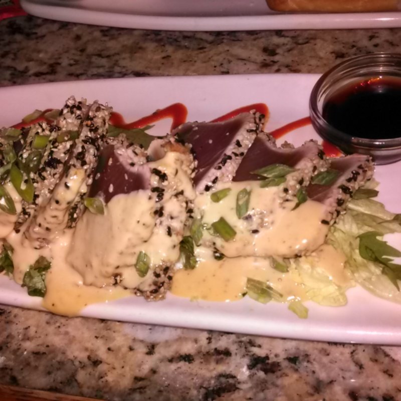 アヒ・グリル(Fishborn Grill)