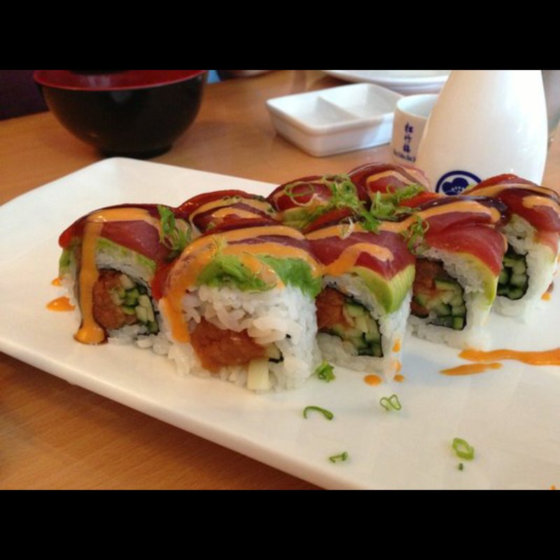 Double Tuna Roll(The Izakaya)