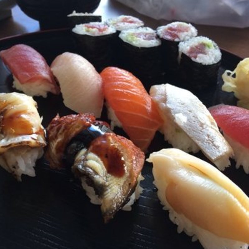 Sushi Deluxe(Sakura-ya)