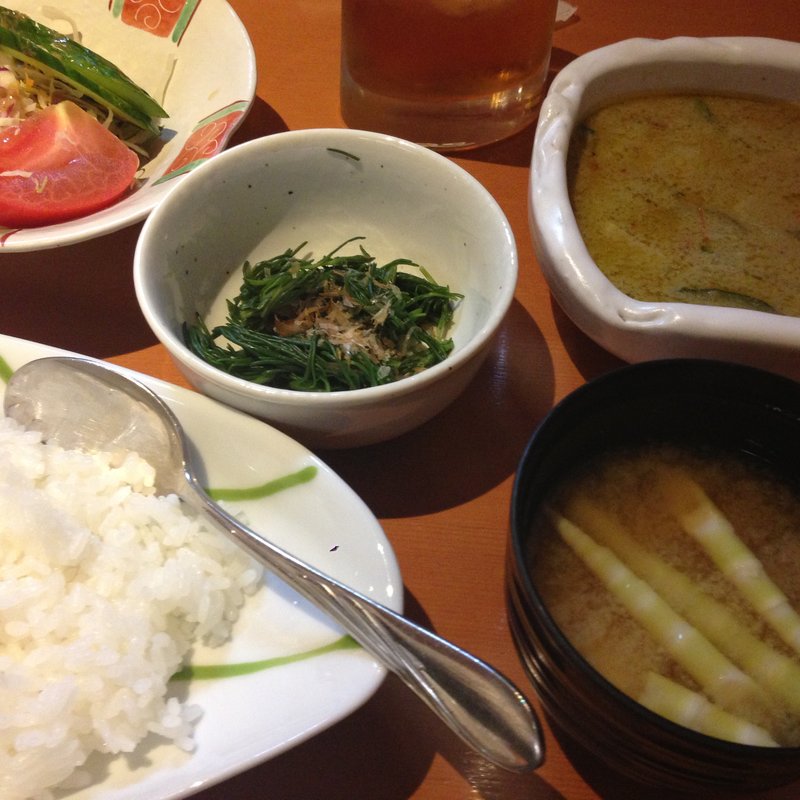 グリーンカレー　ランチ(食楽庵 鼎 （しょくらんくあん かなえ）)