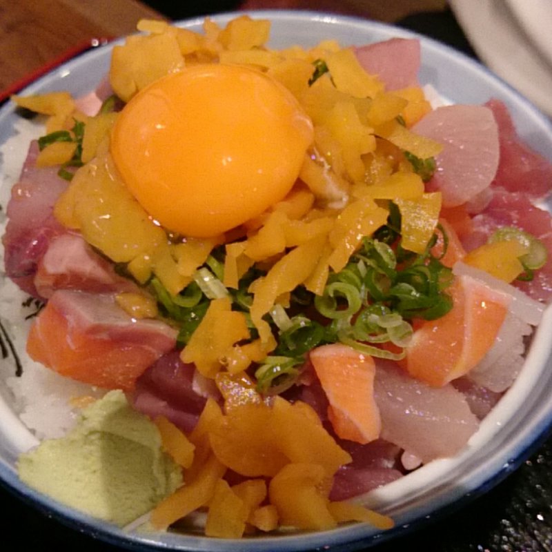 海鮮まかない丼(魚あほ一代 )