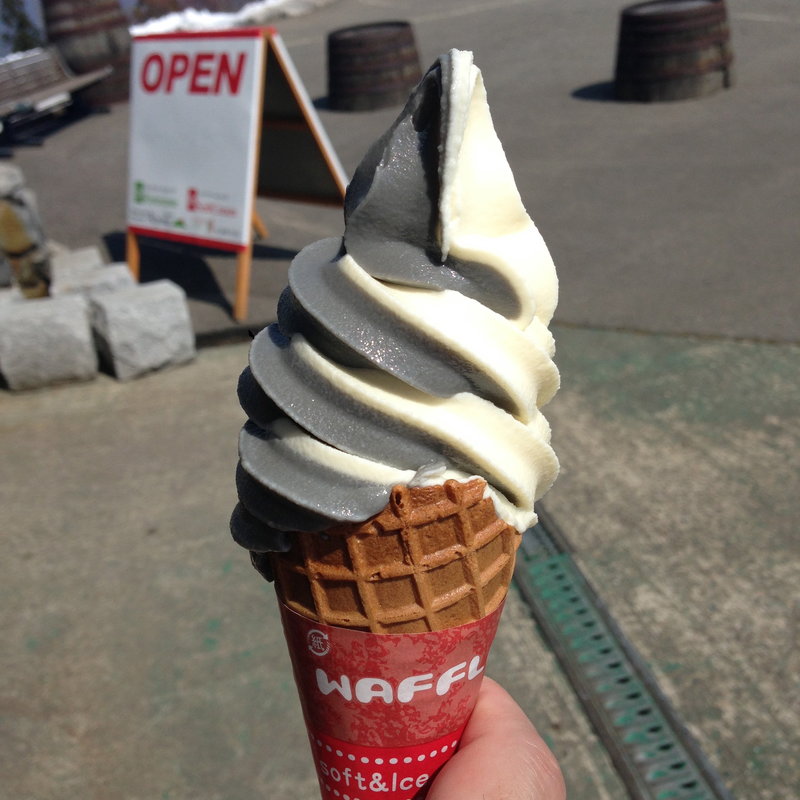 黒ごまソフトミックス(レストランアルピナ)